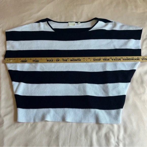 CYRUS Navy & White Striped Knit Top – Size Medium - Picture 7 of 7